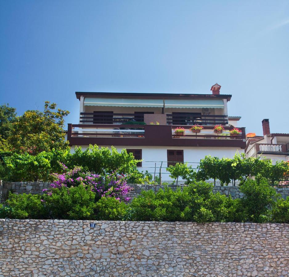 Apartments Lina 2023 Rabac Exterior foto
